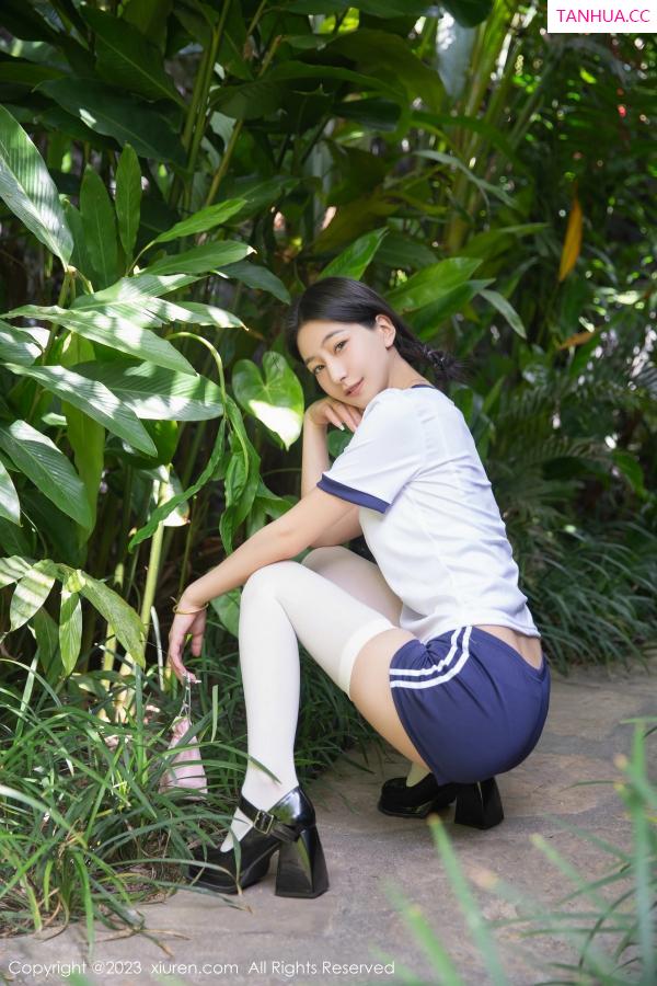 [XiuRen]高清写真图 2023.07.10 No.7052 熊小诺 短裙美臀